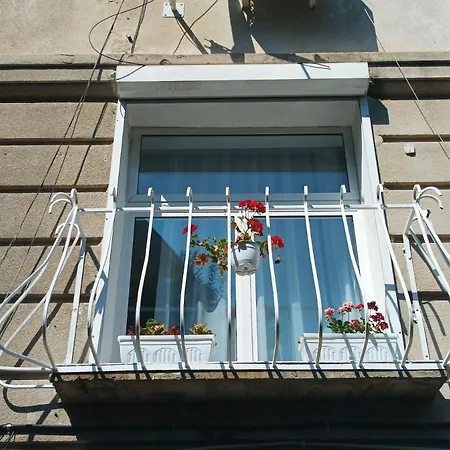 Jazz & Wine - Luxury Apartment By The Sea & Parking & Hbo & Netflix Varna Exterior photo