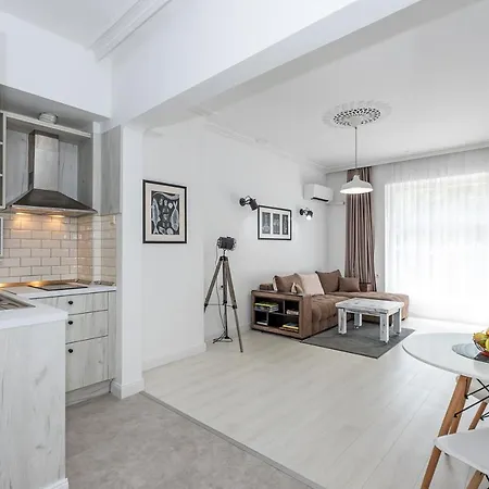 Jazz & Wine - Luxury Apartment By The Sea & Parking & Hbo & Netflix Varna Exterior photo
